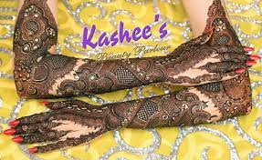 All these designs are adorned with vibrant colors and are sparkled with beads, pearls and with various motifs. Kashees Flower Signature Mehndi Kashees Easy Mehndi Designs Check Out Our Signature Flower Selection For The Very Best In Unique Or Custom Handmade Pieces From Our Shops