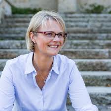 Εθνική τράπεζα της ελλάδος) is a global banking and financial services company with its headquarters in athens, greece. National Bank Of Greece Khartoum Sudan Commercial Bank City Facebook