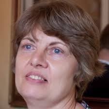 Woolworths , High Street , Hounslow , Middlesex .... Store 1186 He have  Rowan Atkinson ... Mr Bean making an appearance at this Store in 1993..  This was for a Video Signing ..