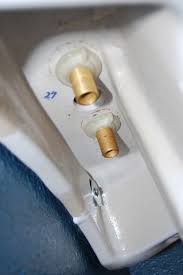 bathroom faucet (pedestal sink) diy