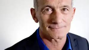 Ex-MTV-Moderator Ray Cokes geht mit seiner "Ray's Guesthouse"-Show auf Tour