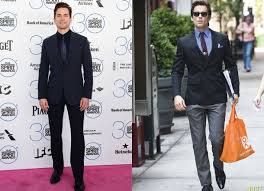 Hotel. the actor grooved to drake's hit song, hotline bling bomer even wore a turtleneck like drake does in his music video. How To Get Matt Bomer S Style