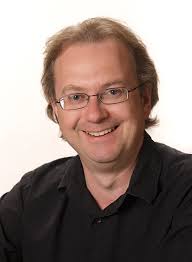 Simon Parker's Instagram, Twitter & Facebook