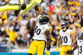 Steelers TE Darnell Washington scores first TD of preseason, gets celebration penalty - Yahoo Sports