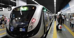 Kabuto usando Orochimaru de metrô, para chegar aos outros locais. Images?q=tbn:ANd9GcQVht1yFjyptSr3PMJH_SxK2rFWl7fl5kckkw&usqp=CAU