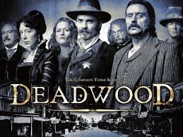 نقد و بررسی سریال شاخه خشکبده Deadwood