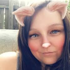 Jennifer Baynard's Instagram, Twitter & Facebook