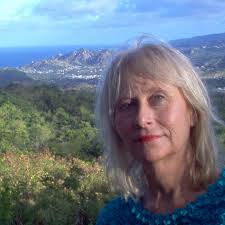 It's snowing in Chicago. Perfect time to listen to #SistersInLaw! LINK:  https://www.politicon.com/podcast-episodes/unlawful-orders/