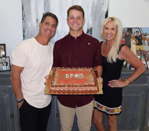 Brock Purdy with his parents celebrating his massive contract extension! 🥳🎂