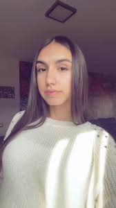 Como duele, el miedo a perder a quien más quieres. Mi chica nose que nos  está pasando pero nos estamos distanciando, puede que tú no lo veas  igual,pero a mí siempre me ha dado miedo a ver que un día ...