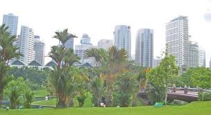 The park also equipped with facilities ; Klcc Park A Perfect Symbiosis Between The Concrete And Flora Jungle