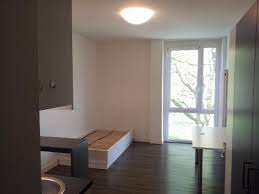 In der umgebung befinden sich mehrere supermärkte, cafés, restaurants, bäckereien, tankstellen und weitere geschäfte. Nachmieter Ab 01 03 Fur 1 Zimmer Wohnung In Wohnheim In Obersendling 706 Monat Nur Studenten Praktikanten Auszubildende 1 Zimmer Wohnung In Munchen Thalkirchen Obersendling