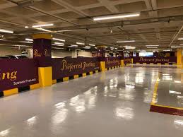 Yes, a parking garage, paid public parking. Facebook