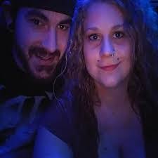 Ashley Kleckner's Instagram, Twitter & Facebook