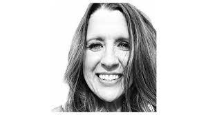 Lori Cline's Instagram, Twitter & Facebook