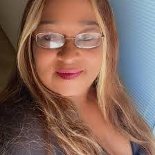 Tara Rowell's Instagram, Twitter & Facebook