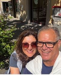 Shari Osborn's Instagram, Twitter & Facebook