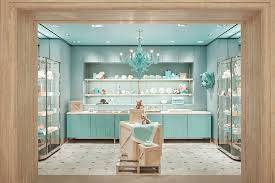 Tiffany Co New Space Creates A Modern Luxury Experience Store Interiors Interior Design Renderings Tiffany Room