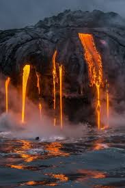 Hawaii Volcanoes National Park In The Usa Hey Keep Your Environment Clean In 2020 Volcano National Park National Parks Hawaii Volcanoes National Park