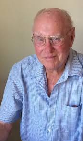 Obituary of Leslie Mooney