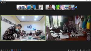 Di ikip pgri pontianak aja,, professional sejak 1981 dengan lebih dari 200 dosen tetap yang masih fresh. Ikip Pgri Pontianak Mandiri Amanah Nalar Tangguh Bermartabat