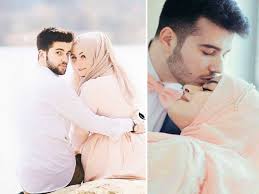 ''okey.abang dukung erk.'' suamiku terus memikul ku.aku tak larat nak berjalan.walaupun ke bilik air. Nak Suami Sayang Lebih Caranya Jadilah Isteri Yang Seksi Untuknya