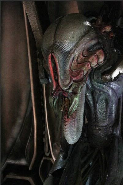 Special: Why was the Pilot fired from 'The Thing'? – Monster Legacy