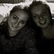 Tabitha Roach's Instagram, Twitter & Facebook