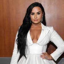 La cantante demi lovato reveló este miércoles (19.05.2021) que se identifica de género no binario y que va a cambiar sus pronombres, diciendo a sus fans que la decisión llegó después de un trabajo. Demi Lovato Mir Ging Es Schlechter Als Zu Der Zeit Als Ich Trank Gala De