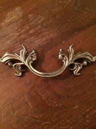 French country grooved rectangle cabinet center to center 3 center bar pull multipack (set of 10) by gliderite hardware. Vintage Look Belwith Brass French Provincial Drawer Pull Handles Gold New Ebay