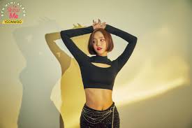 A little bit of black with a little bit of pink but ain't none little about this been living it big your crib could. Momoland Show Me I M So Hot Concept Photos Hd Hr K Pop Database Dbkpop Com