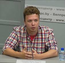 Bild met the parents of the belarusian blogger roman protassewitsch (26), who had minsk dictator lukashenko taken from a hijacked ryanair plane and locked in prison (bild reported). Roman Protassewitsch Aktuelle News Nachrichten Zum Journalisten Welt