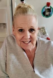 Robin Sowers's Instagram, Twitter & Facebook