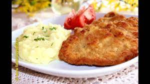 Va tenteaza snitelele mele de porc? Snitele De Porc Cu Pesmet Farfuria Vesela Youtube