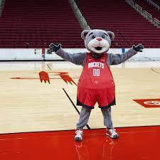 Davila is a man you may not know, but has probably made your rockets game day experience much more memorable. Clutch The Rockets Bear Facebook