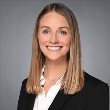 I'm so excited to finally announce that I will be interning with Deloitte's  audit practice in Dallas during winter 2021! After a crazy year of  recruitment, this is what I've been working