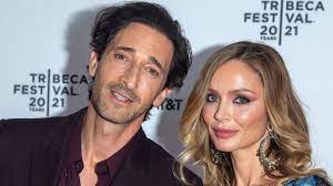 Georgina chapman opens up about her marriage, her divorce & her future. Bmxifdlnqbzvim