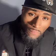 Kareem Hernandez's Instagram, Twitter & Facebook