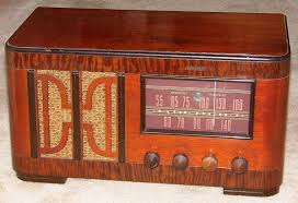 Vintage Lafayette Table Radio With Tuning Eye Tube Model C 200 Am Band Wood Cabinet Made In Usa Circa 1941 1942 Antique Radio Vintage Radio Retro Radios