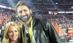 Maybe you would like to learn more about one of these? Busted Coverage On Twitter It S Official Clipboard Jesus Charlie Whitehurst Is Dating Cougar Jewel Https T Co Kzbsfagnkn Https T Co 1q6tk2igdv