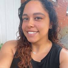 TateMcRae responds to claims she only dances during her tour and doesn't  actually sing, after videos of her dance breaks went viral: “Like, f**k me!  I'm singing this whole show! You need