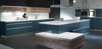 قائمة بأفضل صور مطابخ عصرية لعام 2020 مطابخ بن صبري Modern Kitchen Trends Kitchen Design Contemporary Kitchen Cabinets