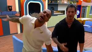 Tensions Rise in La Casa de los Famosos 6
