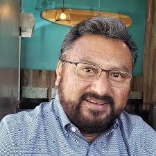 Empowering YOU, Transforming Lives!: Daily Inspiration to help YOU live