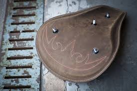 mandalorian skull leather bobber seat leather leathercraft handmade custommade madeincroatia silkfatbluesleather s bobber seat bobber bobber motorcycle