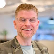 I get asked a lot about why #derby city centre has so little daytime F & B  action.