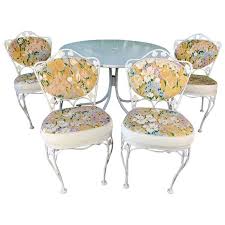 We can supply cast iron tables in a wide variety of table top sizes, in round, square or rectangular shape. Vintage Woodard Wrought Iron Bistro Set At 1stdibs