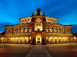 نتیجه جستجوی لغت [tours] در گوگل