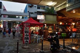 Since 18's, taman desa serves chocolate that looks like hardware tools such as nails, screws, scissors and hammers; Malaysian Lifestyle Blog Gerai Makan Japanese Bbq å¤§è¡†ç‡'è‚‰ Taman Desa