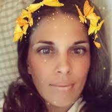 Sarah Crabb's Instagram, Twitter & Facebook